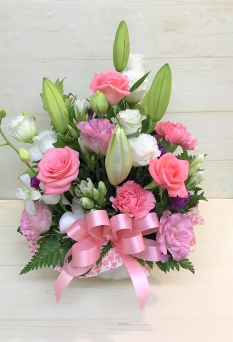 誕生日 ピンクローズとユリのアレンジメント 花の店サトウ 公式サイト